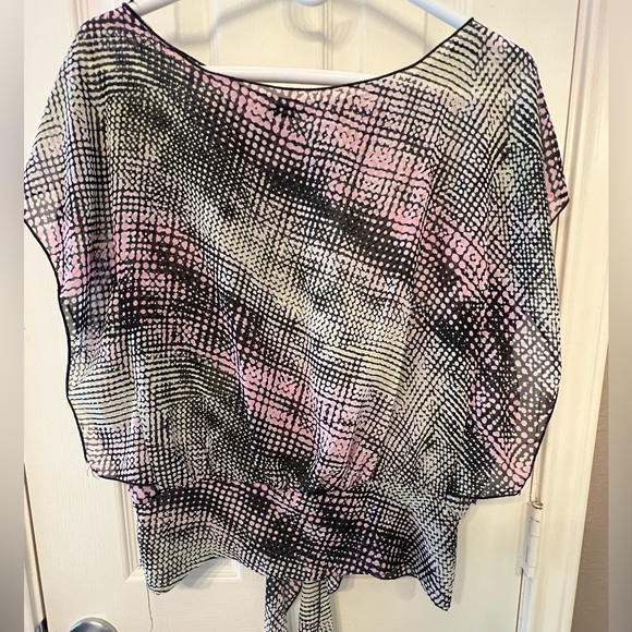 Soprano sheer contemporary top. No size but will fit XS or S. - Picture 1 of 4